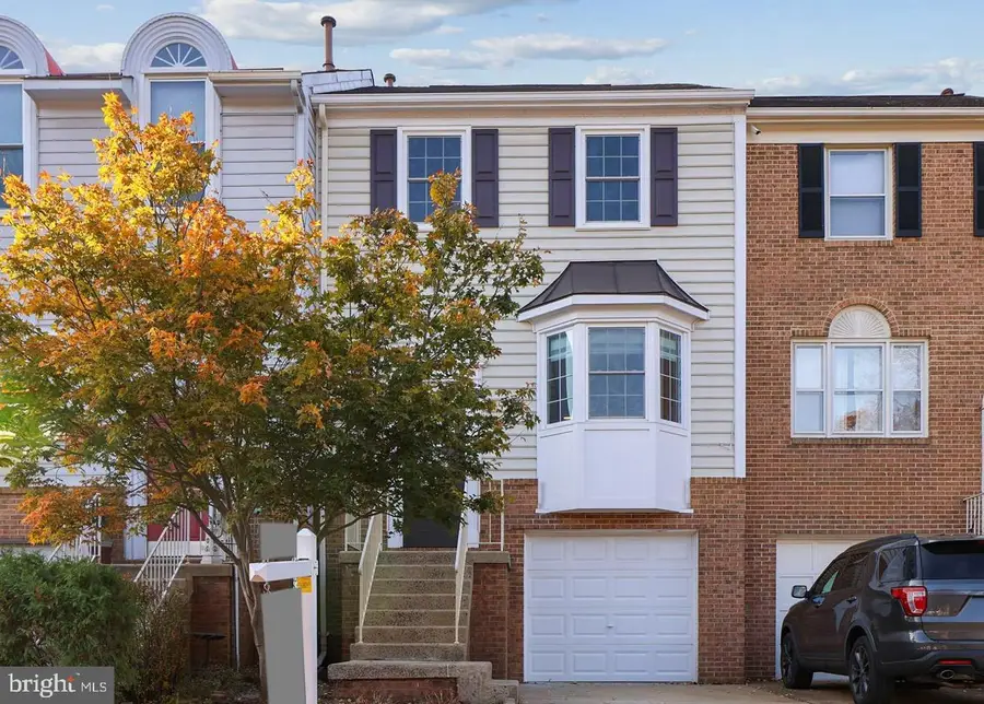 14521 Creek Branch Ct, Centreville, VA 20120 - Image #2