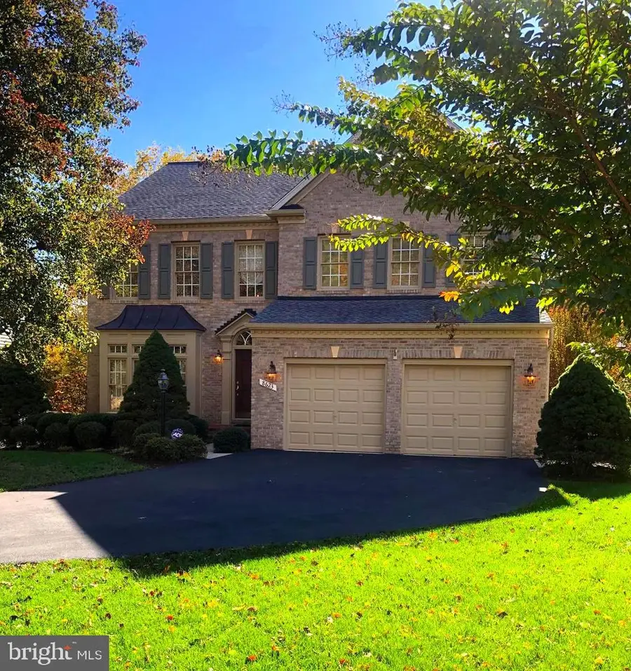 8623 James Creek Dr, Springfield, VA 22152 - Image #2