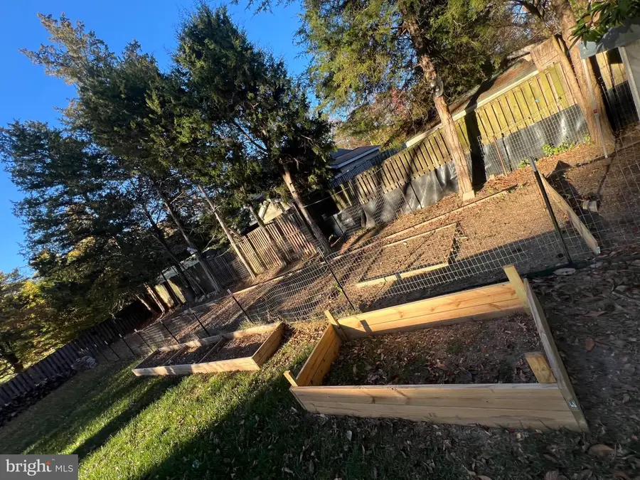 10923 Belmont Blvd, Lorton, VA 22079 - Image #2