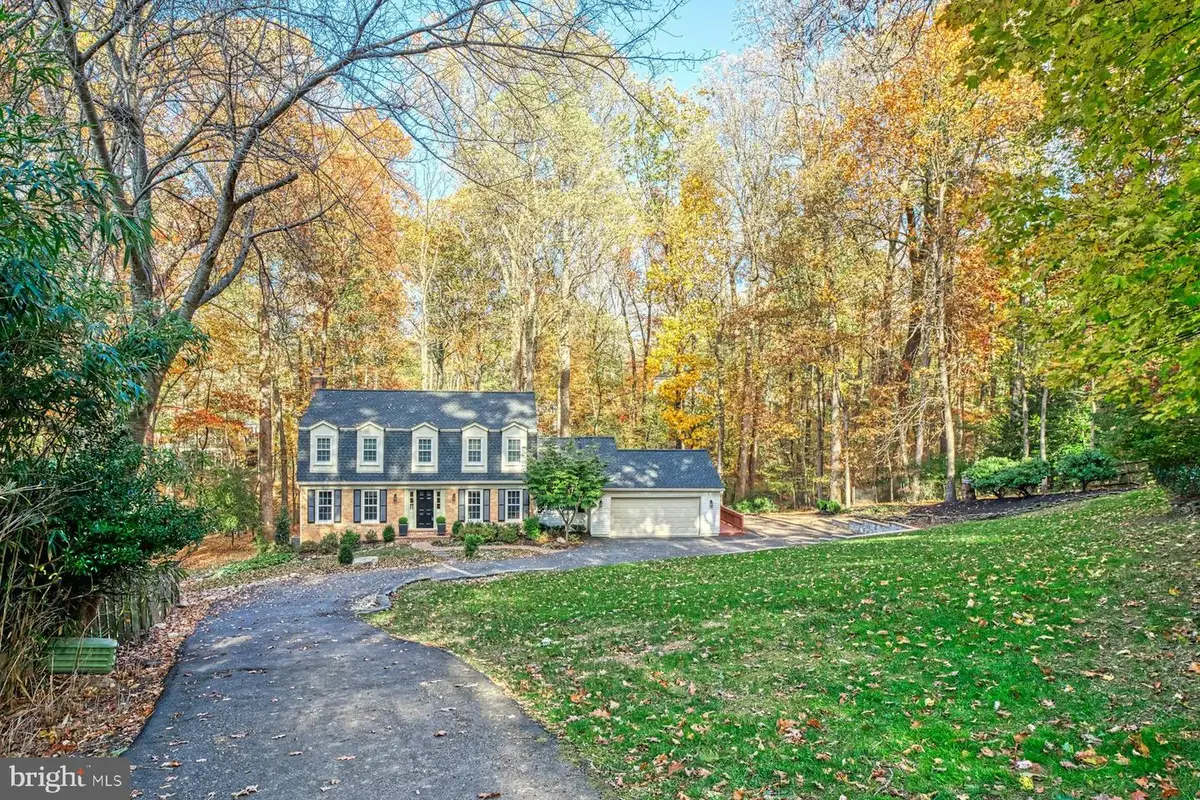 11008 Devenish Dr, Oakton, VA 22124 - Image #1