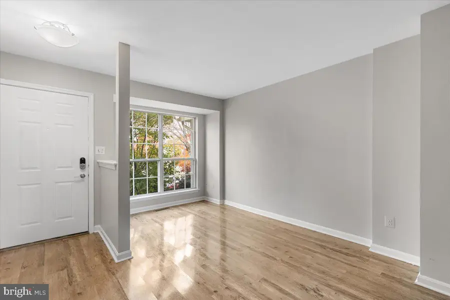 14159 Autumn Cir, Centreville, VA 20121 - Image #3