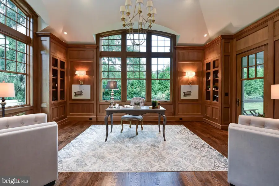 1339 Hawkin Rd, McLean, VA 22102 - Image #2