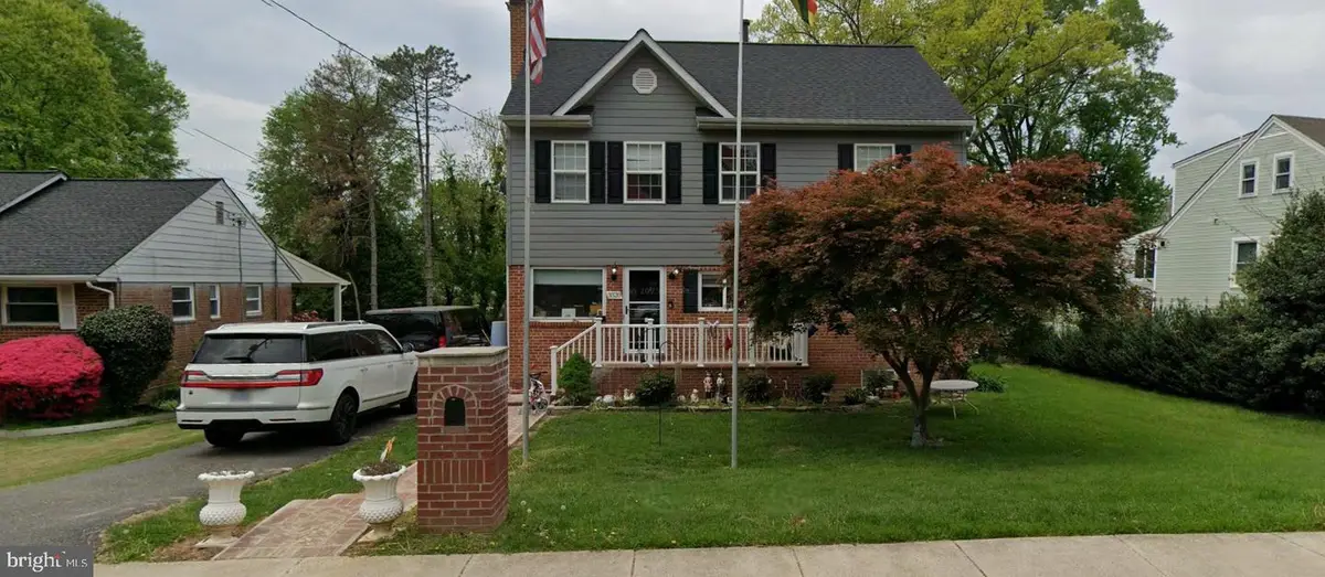 3320 Slade Run Dr, Falls Church, VA 22042 - Image #1