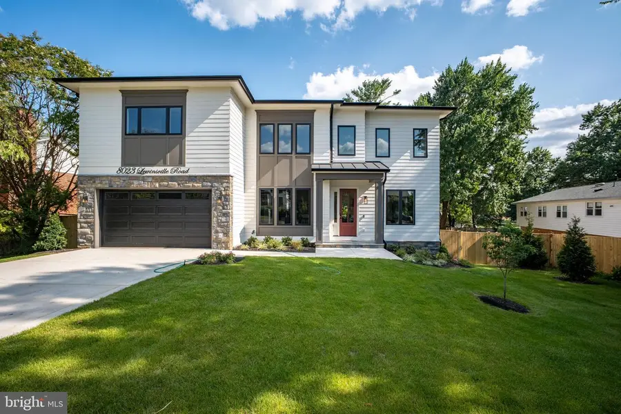 8023 Lewinsville Rd, McLean, VA 22102 - Image #2