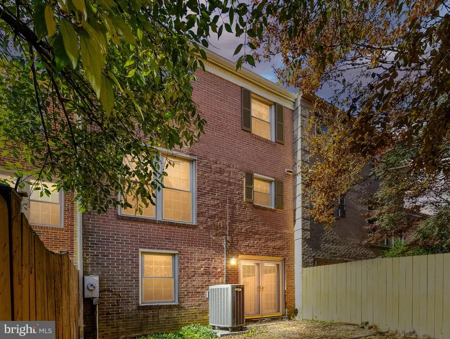 5453 Cheshire Meadows Way, Fairfax, VA 22032 - Image #2