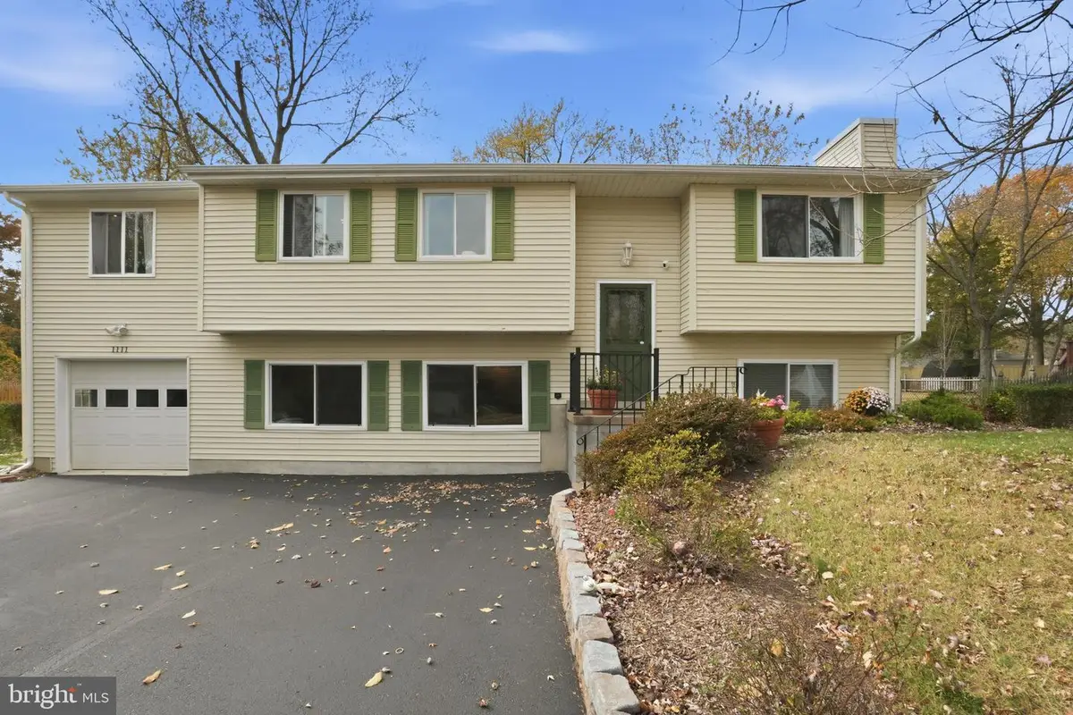 1111 Bicksler Dr, Herndon, VA 20170 - Image #1