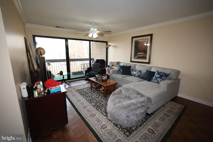 545 Florida Ave #102, Herndon, VA 20170 - Image #3