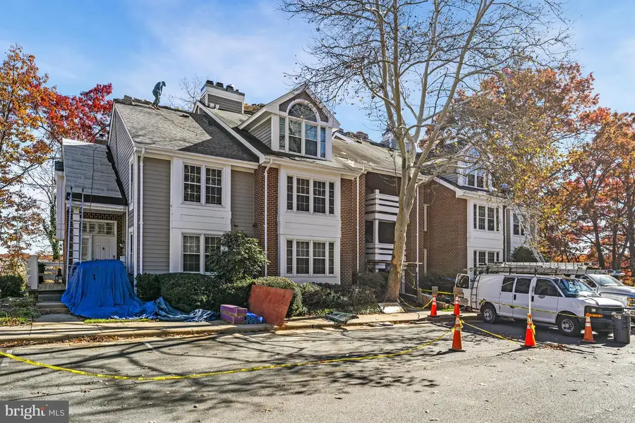 11142 Beaver Trail Ct, Reston, VA 20191 - Image #2