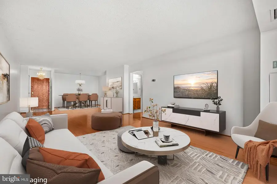 1800 Old Meadow Rd #1412, McLean, VA 22102 - Image #3