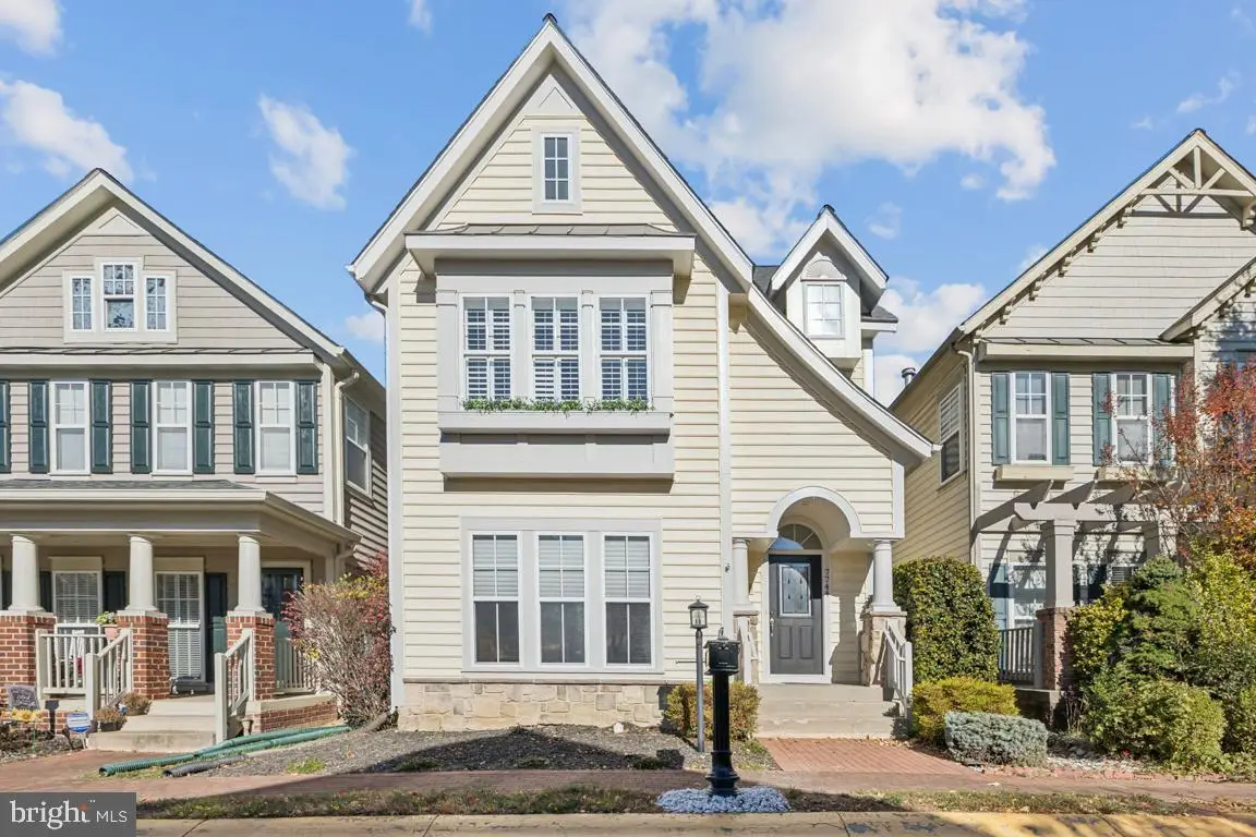 7744 Grandwind Dr, Lorton, VA 22079 - Image #1