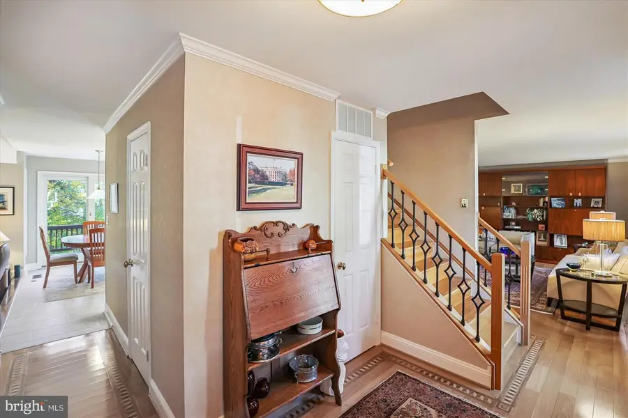 5608 Doolittle St, Burke, VA 22015 - Image #3