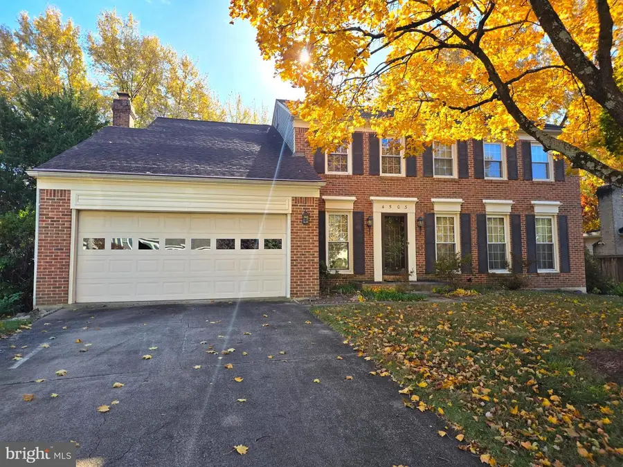 4503 Stone Pine Ct, Chantilly, VA 20151 - Image #2