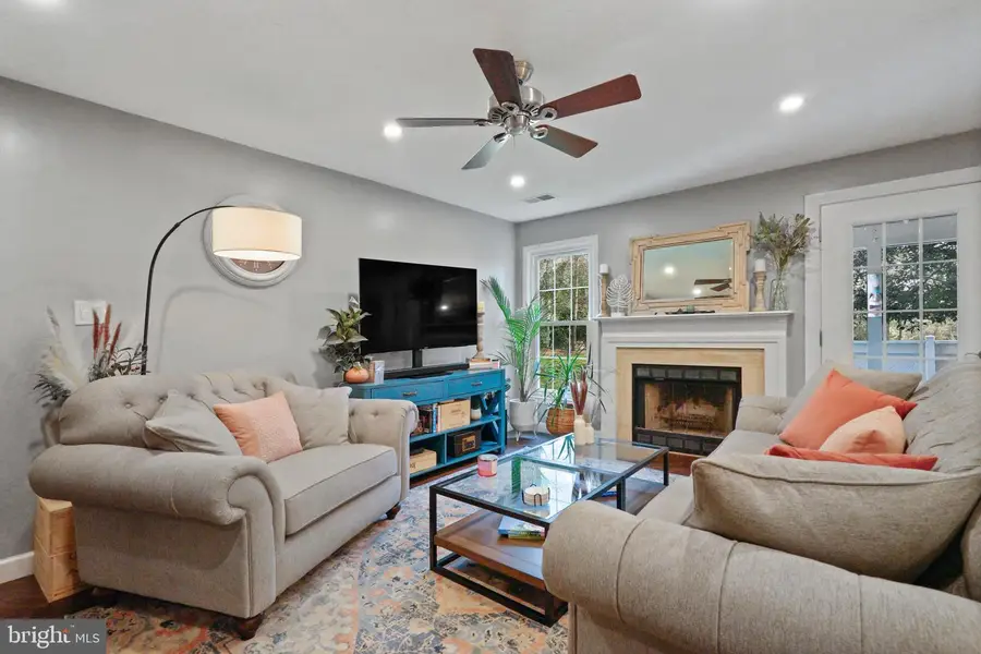 1435 Church Hill Pl, Reston, VA 20194 - Image #3