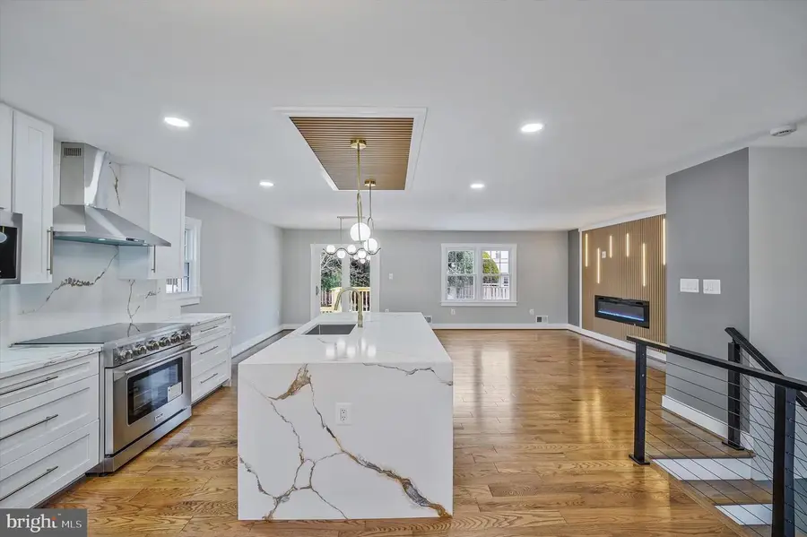 9504 Percussion Way, Vienna, VA 22182 - #2