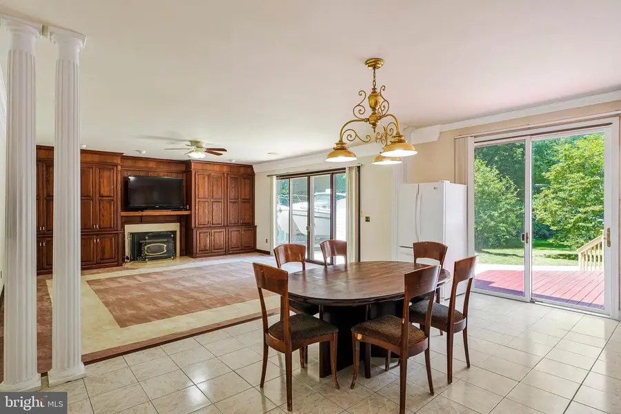 8652 Tuttle Rd, Springfield, VA 22152 - Image #2