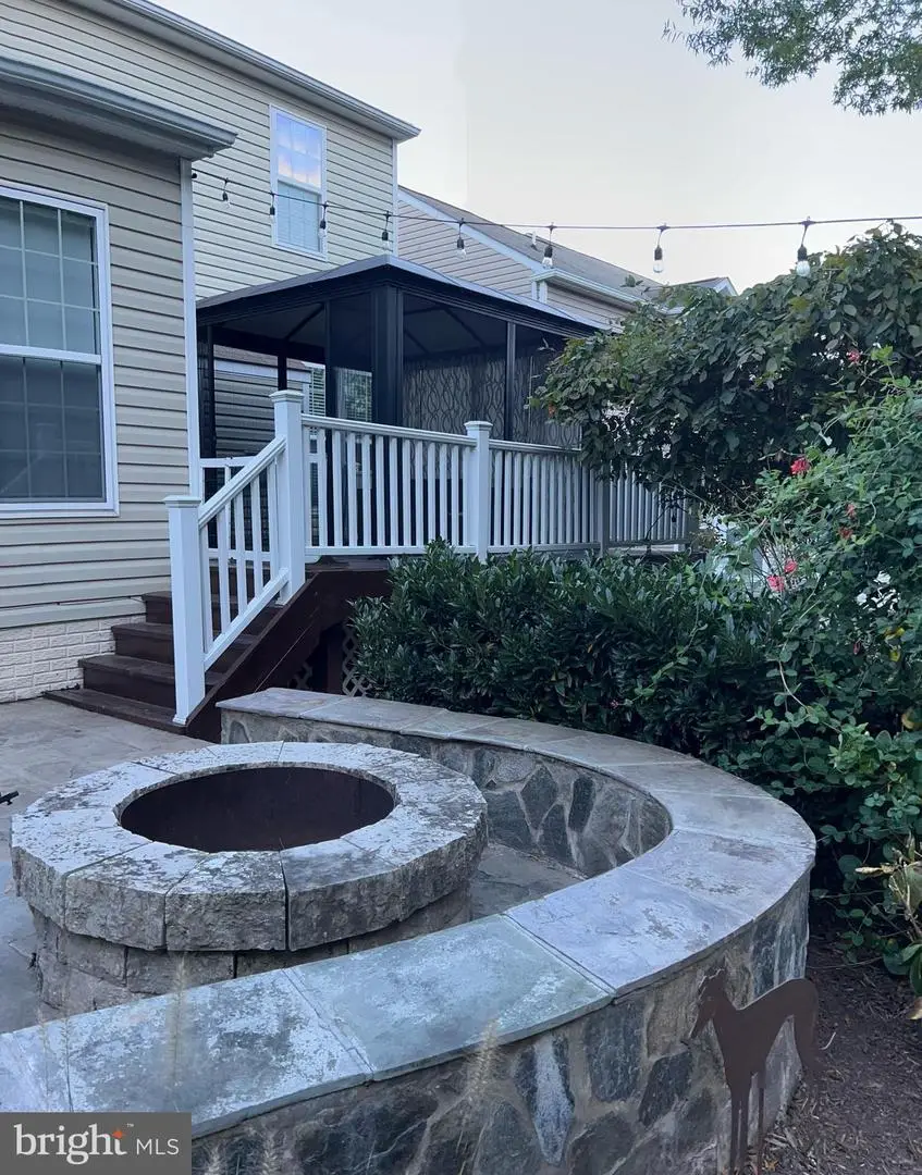 8187 Douglas Fir Dr, Lorton, VA 22079 - Image #2