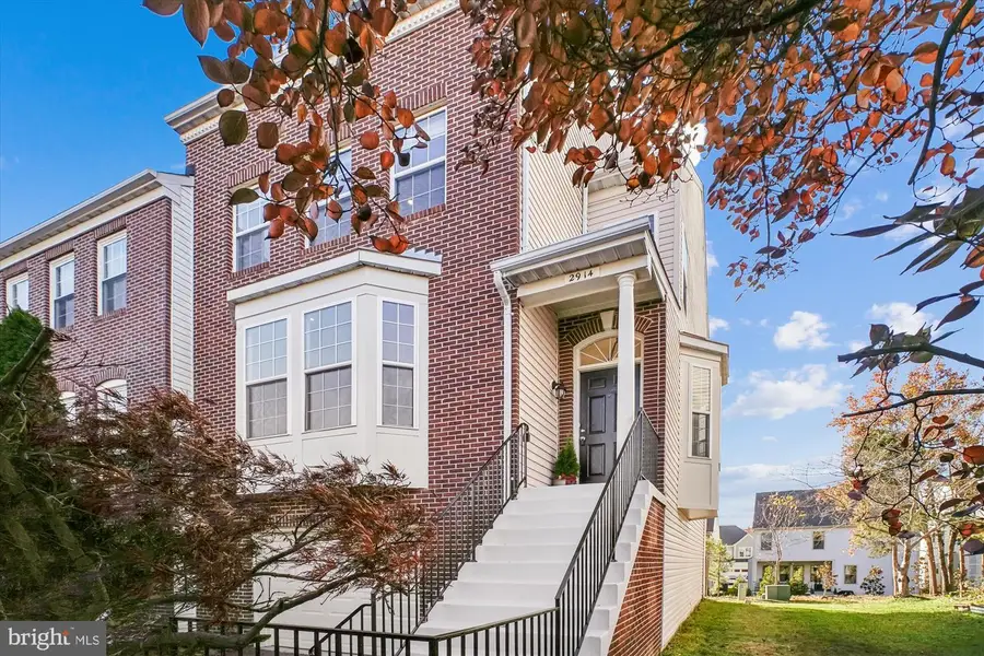 2914 Mainstone Dr, Fairfax, VA 22031 - Image #2