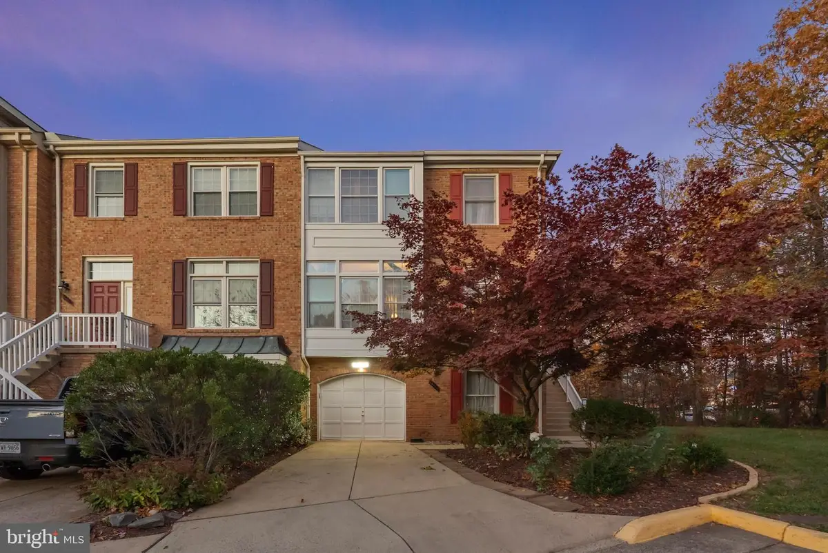 14500 Smithwood Dr, Centreville, VA 20120 - Image #1