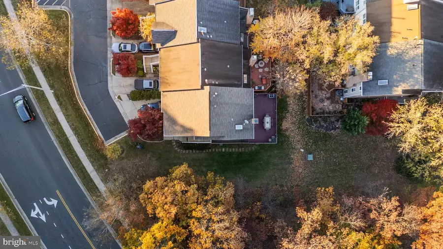 14500 Smithwood Dr, Centreville, VA 20120 - Image #2