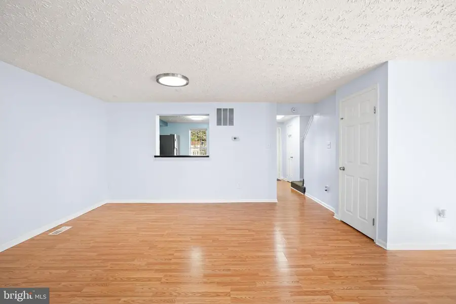 6917 Villa Del Rey Ct, Springfield, VA 22150 - Image #3