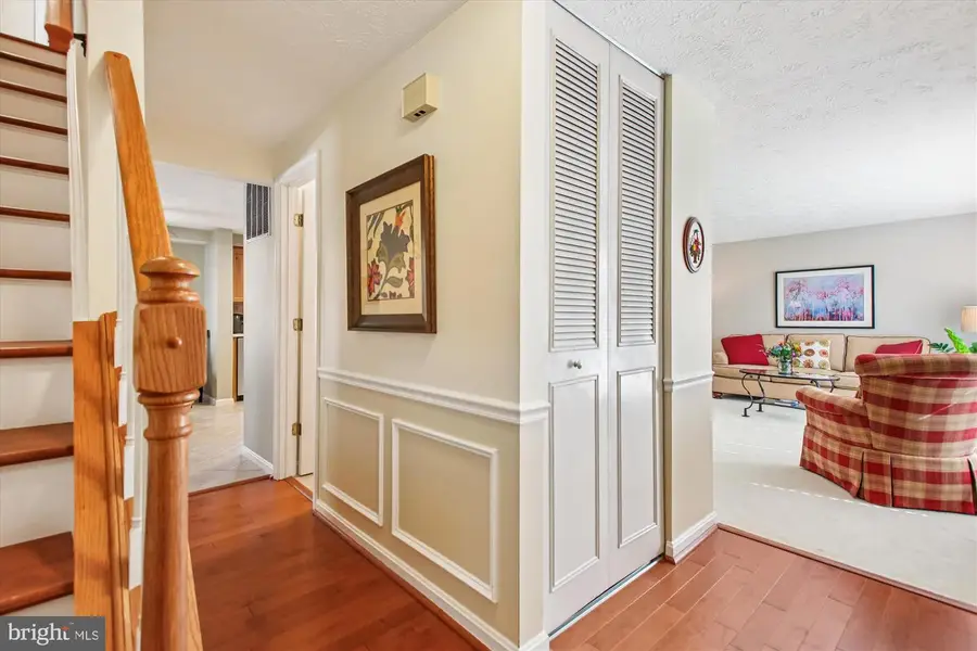 7729 Middle Valley Dr, Springfield, VA 22153 - Image #3