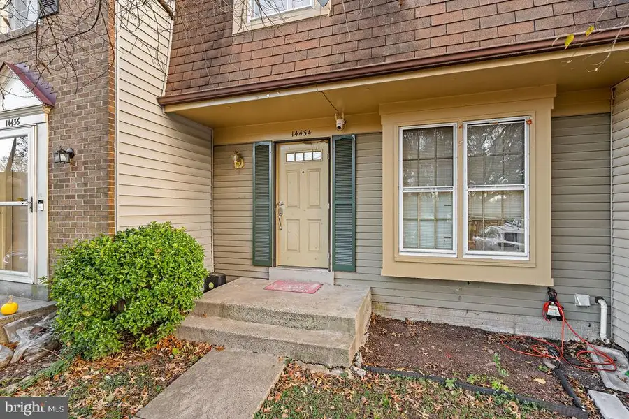 14434 Salisbury Plain Ct, Centreville, VA 20120 - Image #3