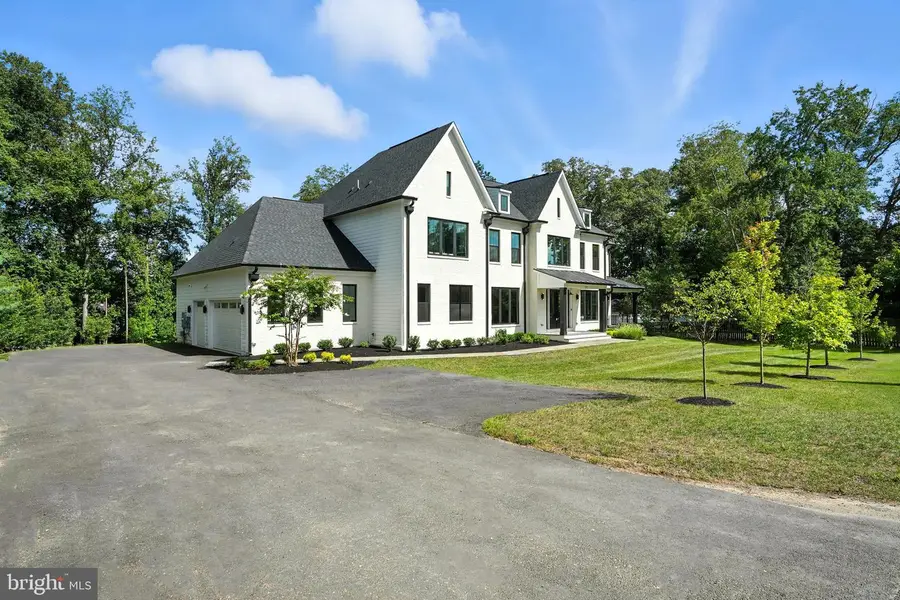 1321 Hunter Mill Rd, Vienna, VA 22182 - Image #3