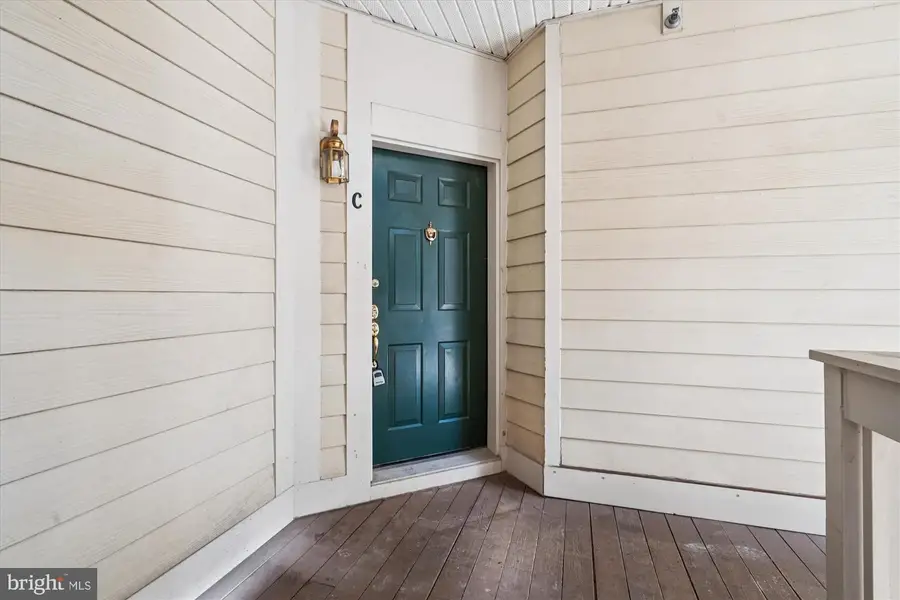 1314 Garden Cir #c, Reston, VA 20194 - Image #2