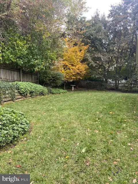 9527 Center St, Vienna, VA 22181 - Image #3