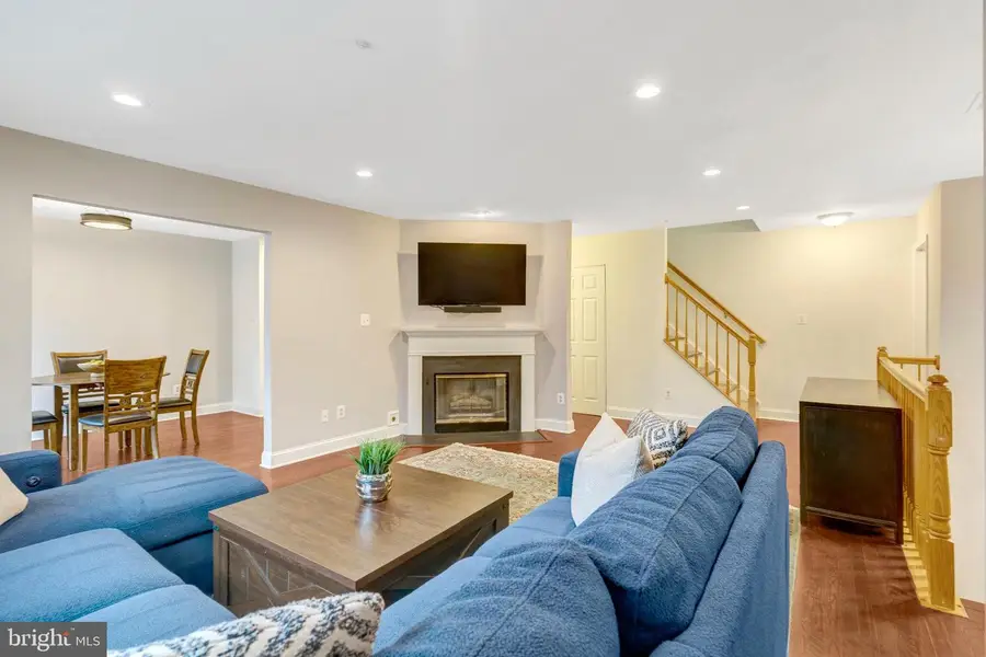 4311 Runabout Ln #90, Fairfax, VA 22030 - Image #2