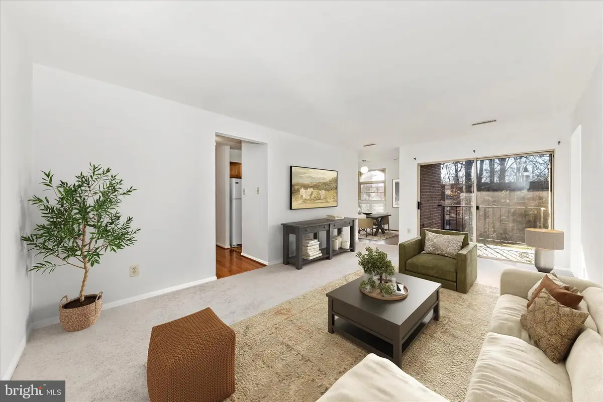 3316 Woodburn Village Dr #12, Annandale, VA 22003 - Image #1