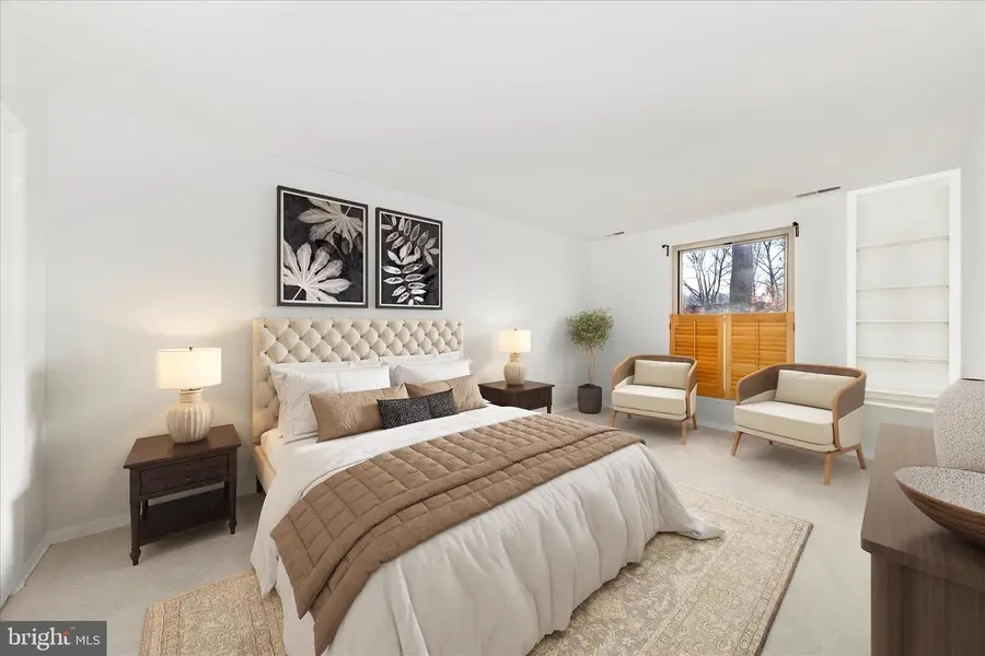 3316 Woodburn Village Dr #12, Annandale, VA 22003 - Image #3