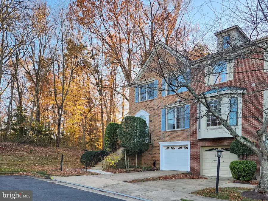 8026 Readington Ct, Springfield, VA 22152 - Image #3