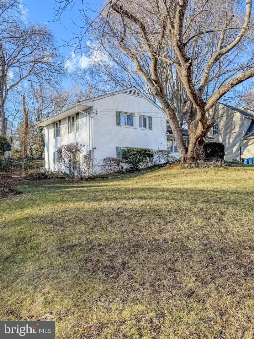 5413 Glenallen St, Springfield, VA 22151 - #2