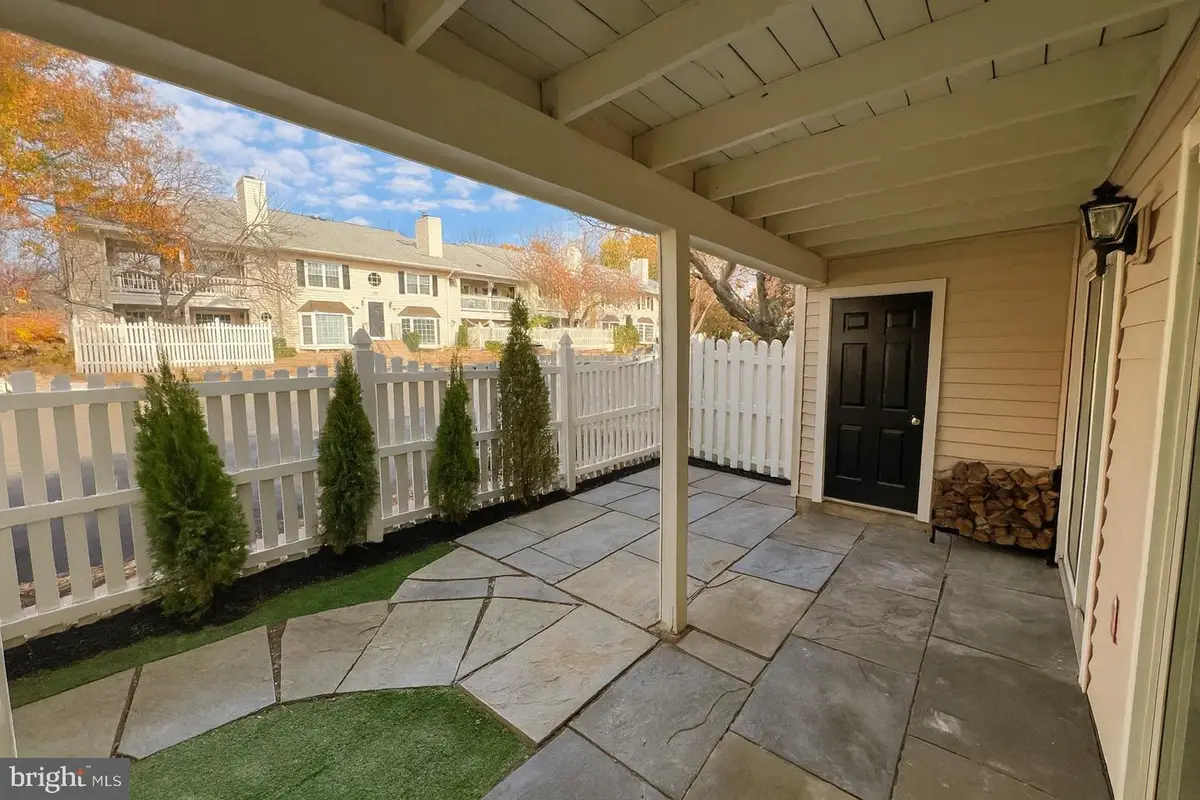 10195-a Ashbrooke Ct #109, Oakton, VA 22124 - Image #1