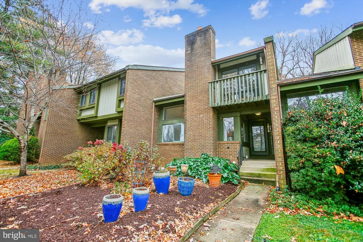2025 Winged Foot Ct, Reston, VA 20191 - Image #1