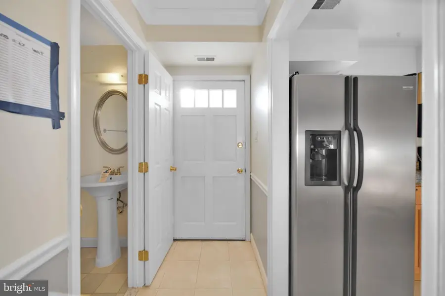 14494 Cool Oak Ln, Centreville, VA 20121 - Image #2