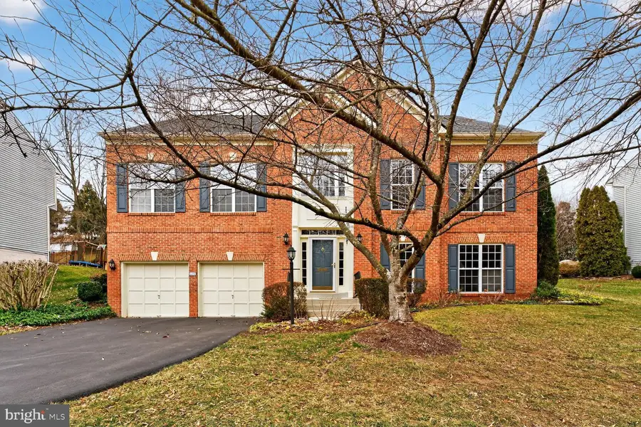 5791 Valley View Dr, Alexandria, VA 22310 - Image #2