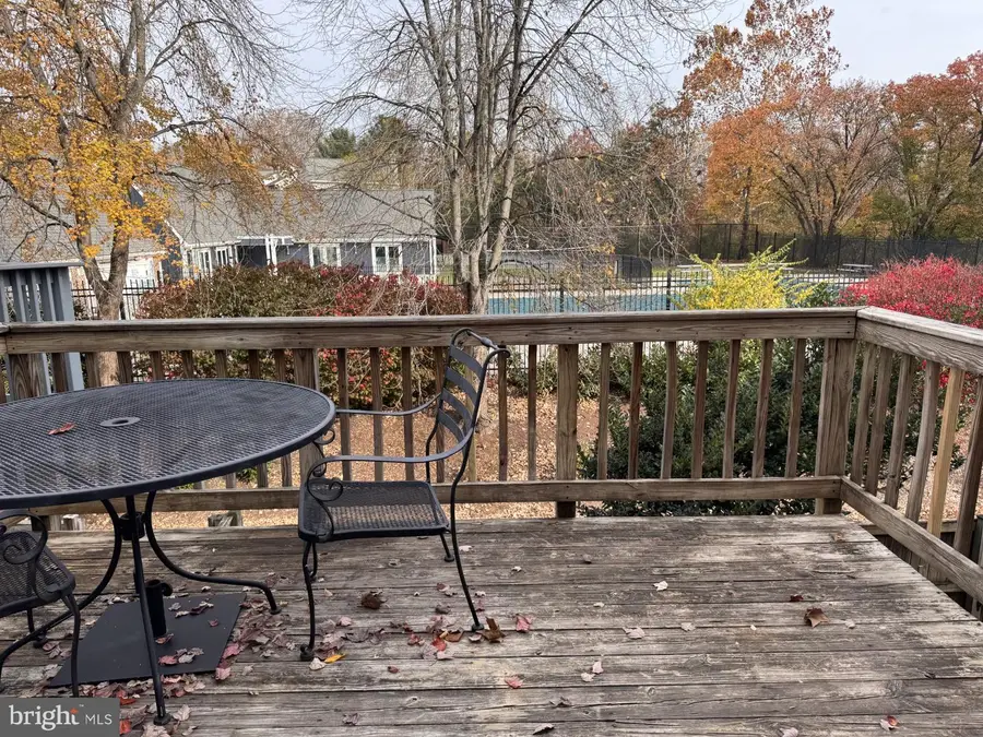 4131 Placid Lake Ct #54-e, Chantilly, VA 20151 - Image #2