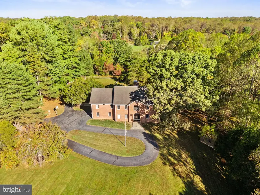 9200 Falls Run Rd, McLean, VA 22102 - Image #3