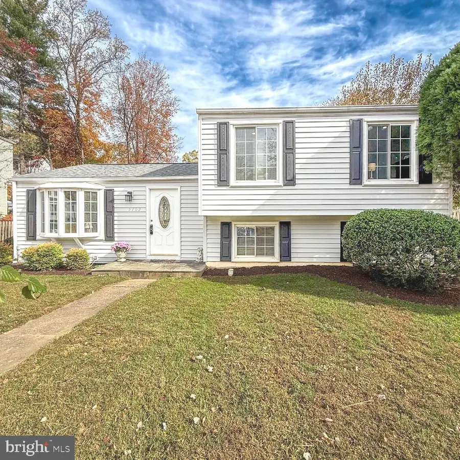 5703 Oak Stake Ct, Burke, VA 22015 - Image #3