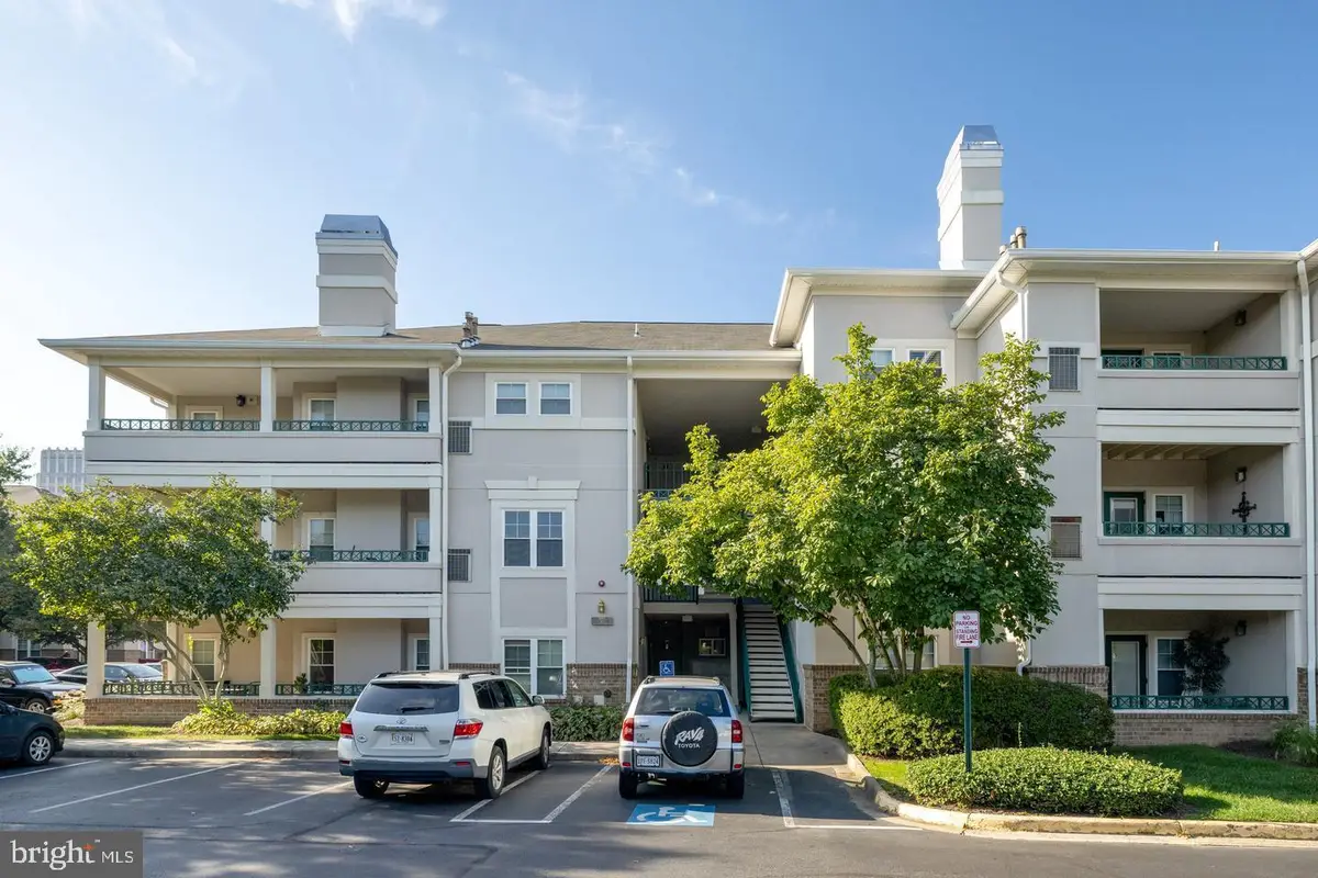 12020 Taliesin Pl #15, Reston, VA 20190 - Image #1