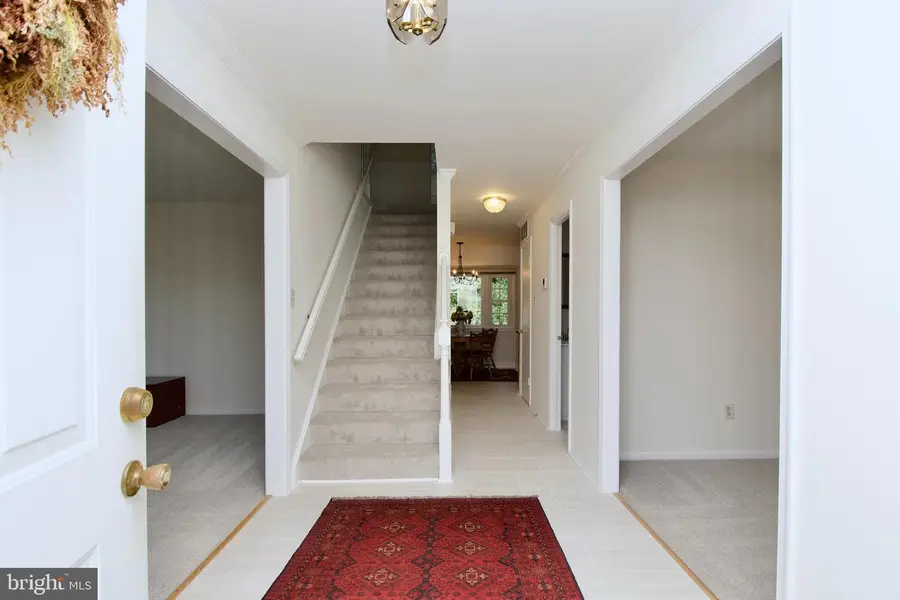 4768 Farndon Ct, Fairfax, VA 22032 - Image #3