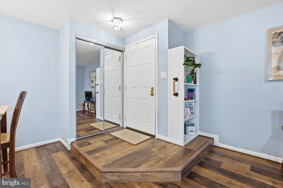 5819 Cove Landing Rd #303, Burke, VA 22015 - Image #2