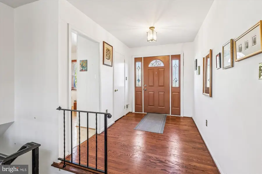 7013 Stone Mill Pl, Alexandria, VA 22306 - Image #2