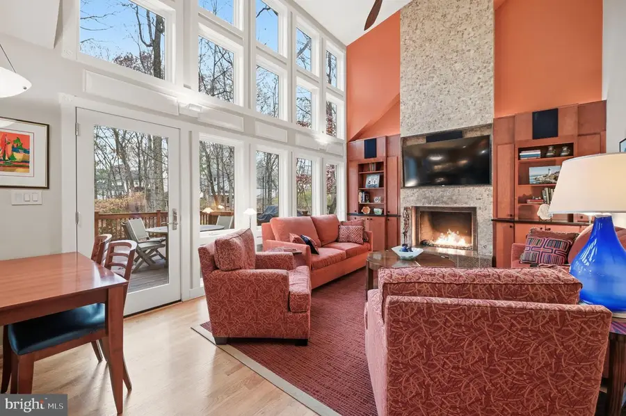2218 Wakerobin Ln, Reston, VA 20191 - Image #3