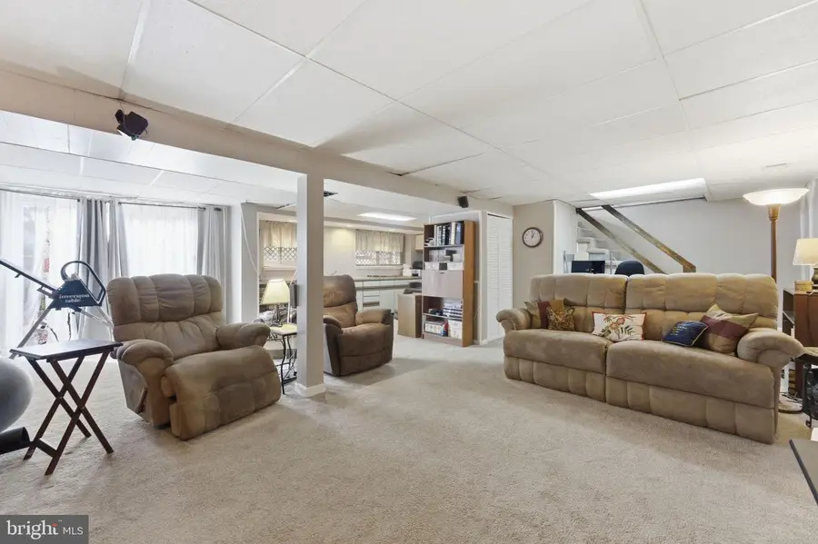 8601 Kenilworth Dr, Springfield, VA 22151 - Image #2