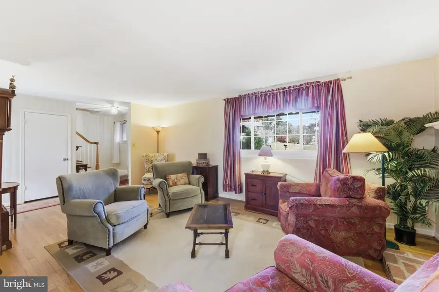 8601 Kenilworth Dr, Springfield, VA 22151 - Image #3