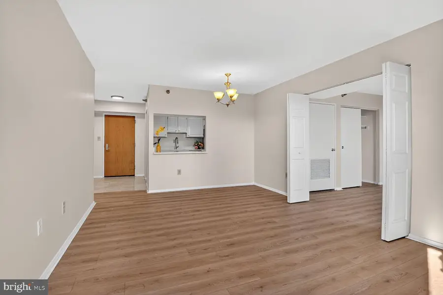 1808 Old Meadow Rd #507, McLean, VA 22102 - Image #3