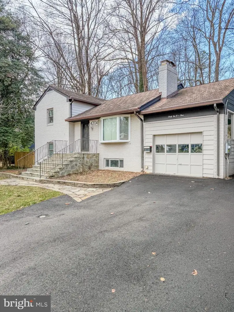 4204 Wakefield Dr, Annandale, VA 22003 - #3